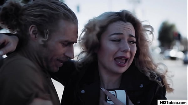 Psycho Siouxsie Q turns a helpful guy’s life into a nightmare