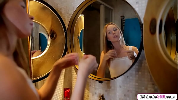 iLickedaGirl.com – Teen solo fucking herself with a dildo