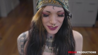 Pegas Productions – La Voyante l’a pas Vu V’nir
