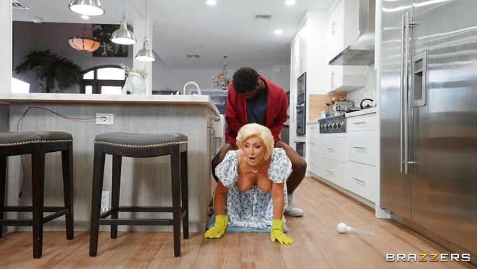 Big Black Cock Fit For The Whole Family