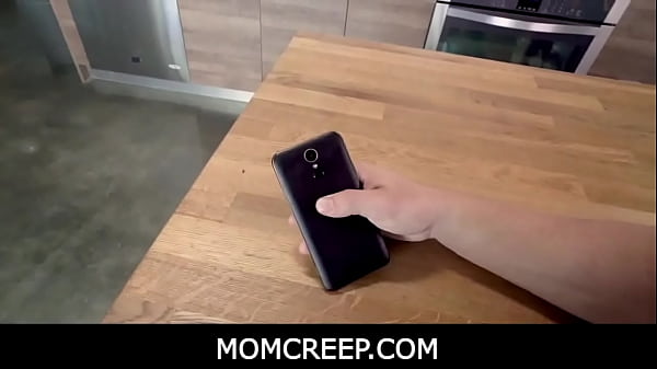MomCreep – Oh stepson no, I am your stepmother