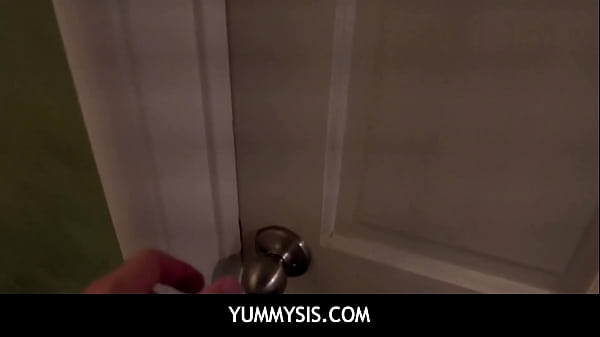 YummySis – Teen StepSis Gets Some Naughty Lessons- Paige Owens