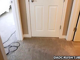 Kinsley Kane – Stretches Her Tight Cunt