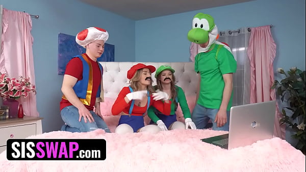 Cute StepSisters Chanel Camryn & Mazy Myers Need Their StepBrother’s Cocks To Get Viral – SisSwap