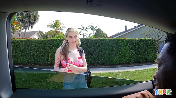 YNGR – Petite Kimberly Snow Tries A BBC For The First Time